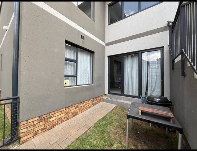 2 BEDROOM PROPERTY TO RENT IN BRENTWOOD PARK